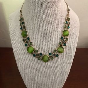 Beautiful green stone necklace 🌺